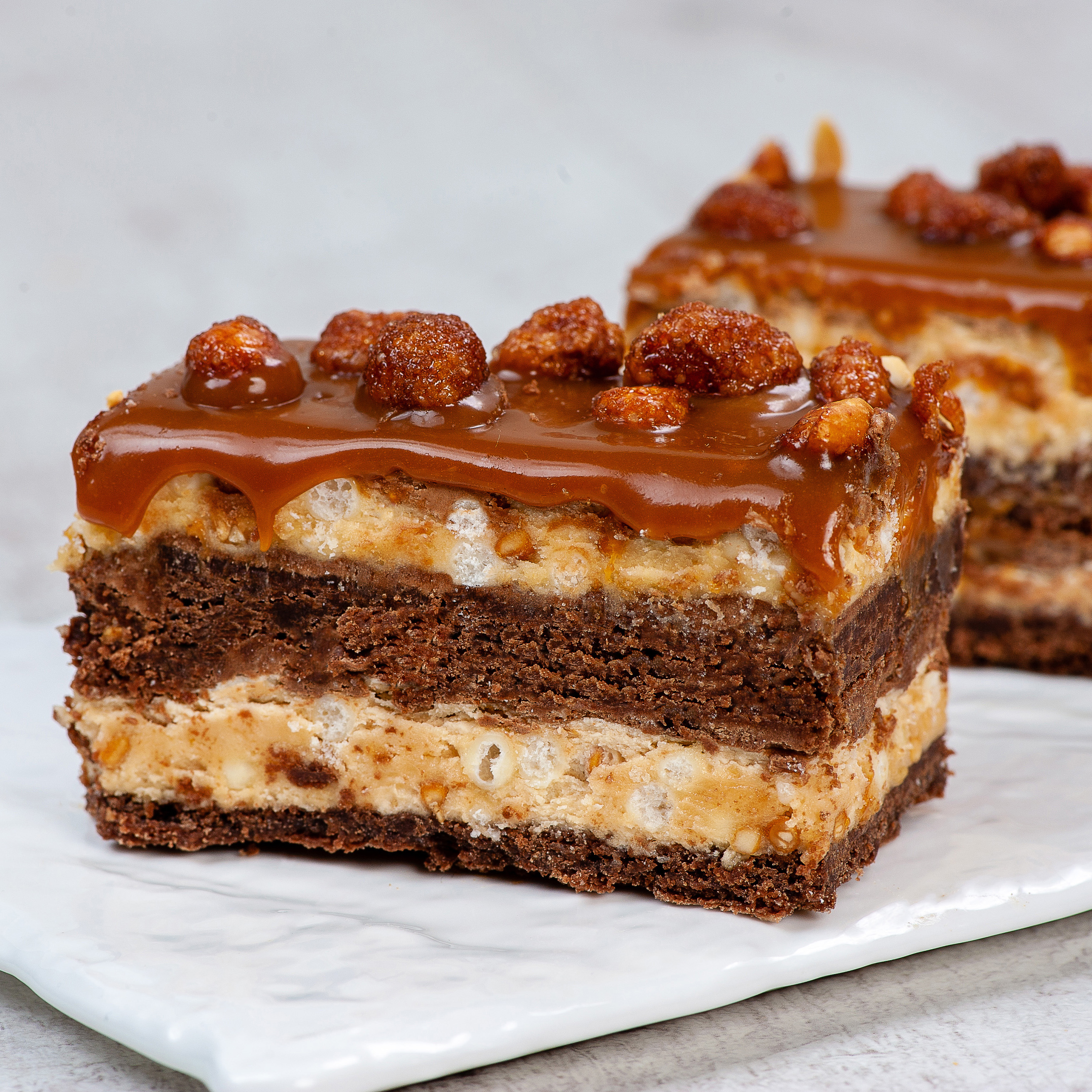 Пирожное Карамельно - Ореховое